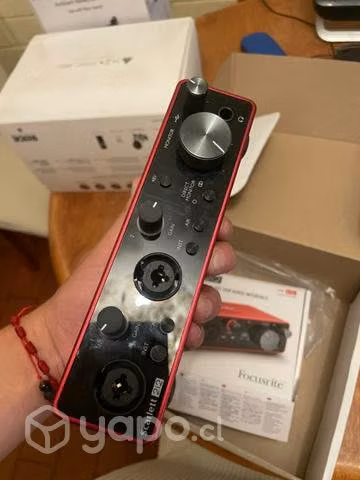 Interfaz Scarlett 2i2 Focusrite