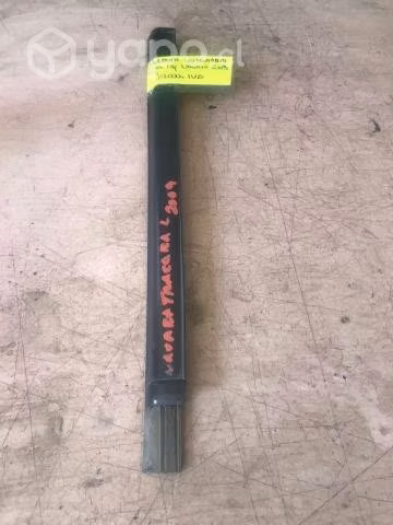 Moldura lame vidrio puerta trasera izq Nissan Nava