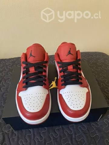 Jordan 1 Low 7.5us/40.5CL - Imagen 2