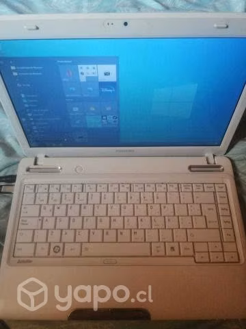 Notebook Toshiba Satelite L735 - Imagen 2