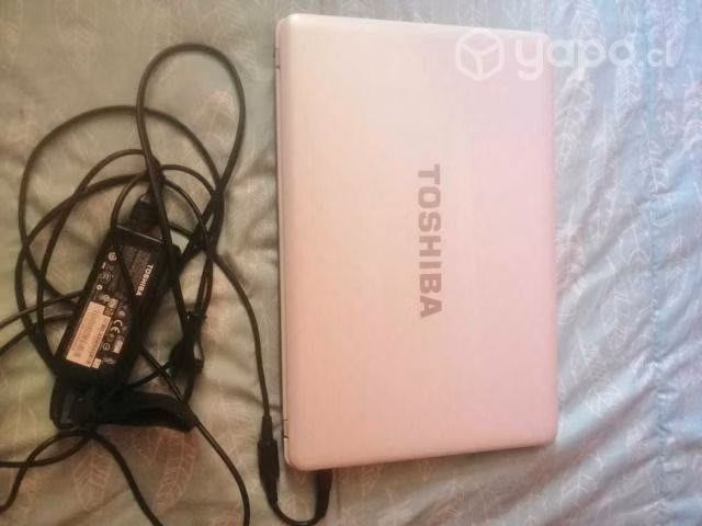 Notebook Toshiba Satelite L735 - Imagen 3
