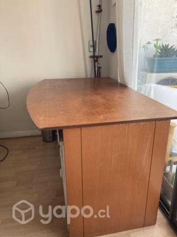 Escritorio amplió madera