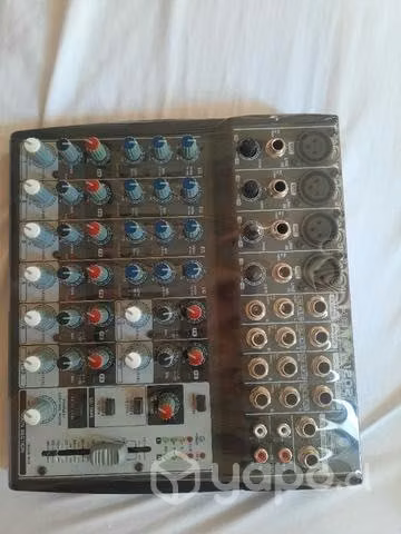 Consola mezcladora de sonido - Imagen 2