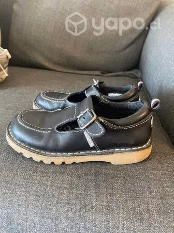 Zapato escolar Niña Hush Puppies 31, 2 semanas uso