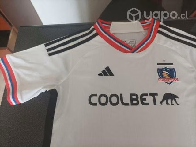 Camiseta y short colo colo 2023