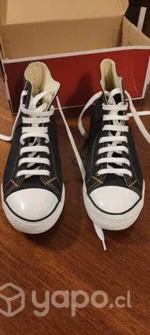 Zapatillas Levis usadas, talla 42
