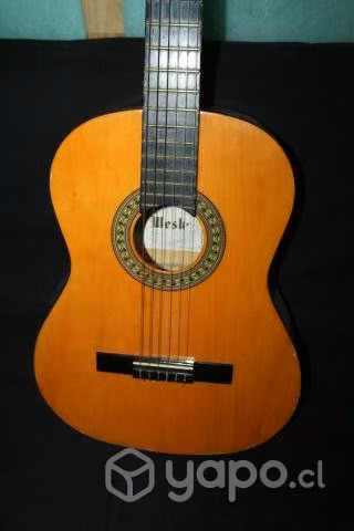 Guitarra acústica "Mesko"
