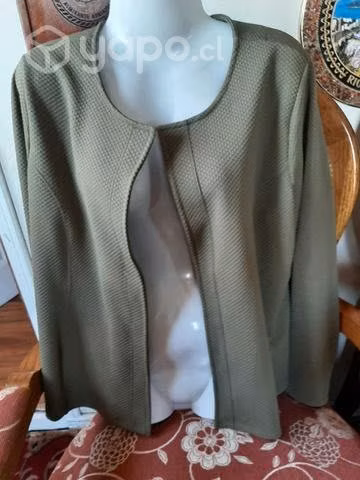 Chaqueta delgada