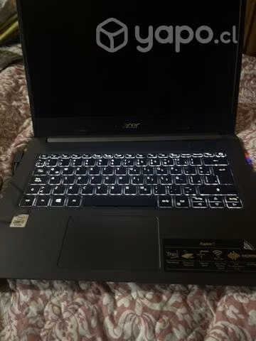Computador casi nuevo