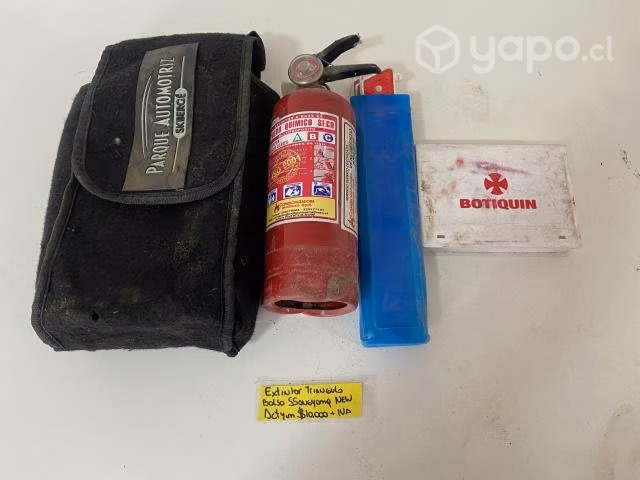 Extintor triangulo bolso Ssangyong New Actyon