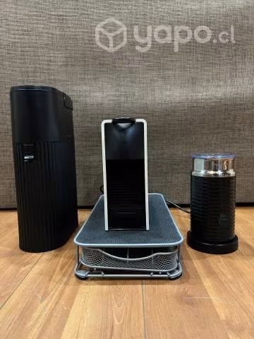 Cafetera Nespresso más Accesorios