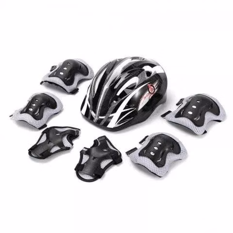 Set de casco y equipo de protección - Imagen 4