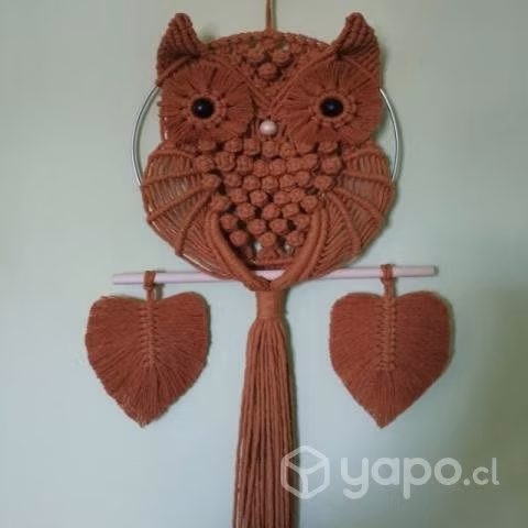 Búho decorativo en macramé