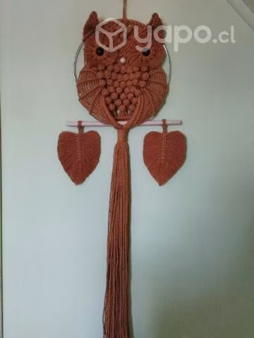 Búho decorativo en macramé