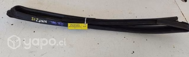 Goma Vidrio Puerta Delantera Derecha (NNP212) Niss