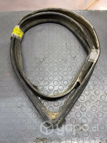 Goma contorno vidrio puerta delantera derecha Niss