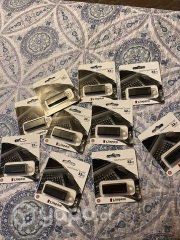 Lote de 10 pendrive de 32gb por 20000 pesos - Imagen 2