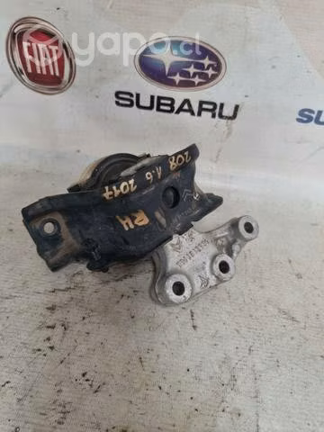 Soporte de motor derecho peugeot 208 año 2017