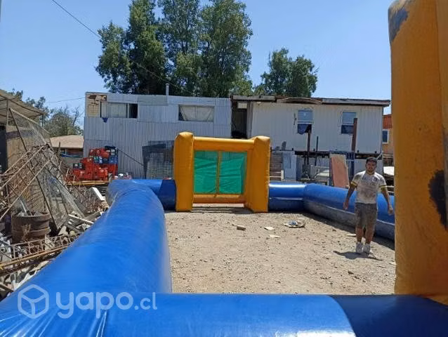 Cancha de futbol acuatica
