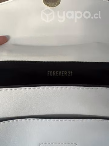 Cartera Forever21
