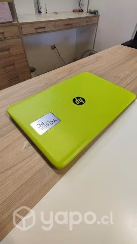 Hp 250 G5 con SSD y Gráfica dedicada AMD