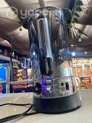 Ma tenedor de agua