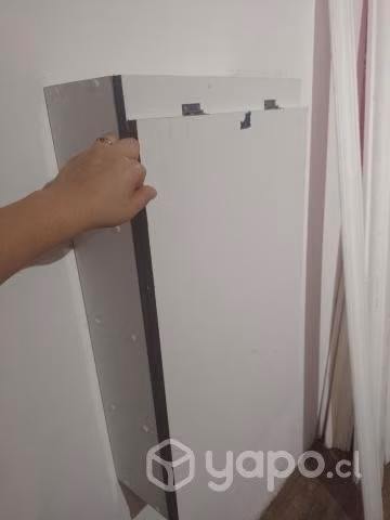Escritorio,mesas de manicura,etc