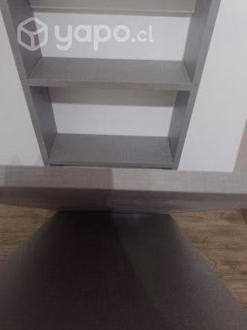 Escritorio,mesas de manicura,etc