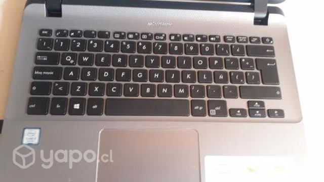 Asus vivobook 14 ssd 240 nuevo en caja