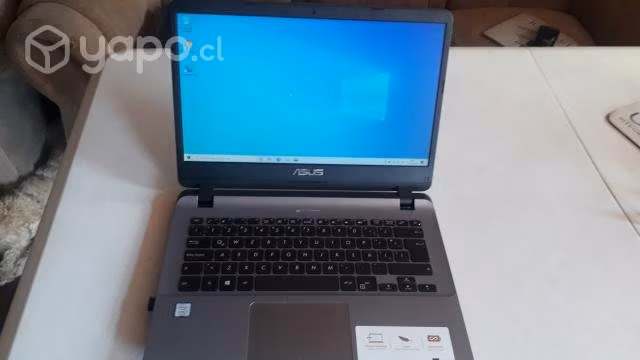 Asus vivobook 14 ssd 240 nuevo en caja