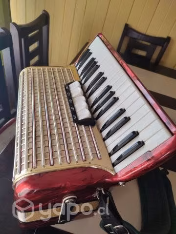 Acordeón hohner concerto lll como nuevo