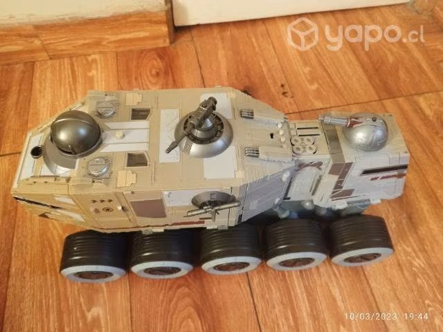 Juguete coleccionable de Star Wars en buen estado