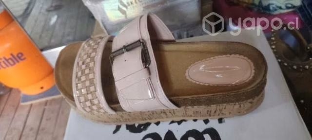 Sandalias
