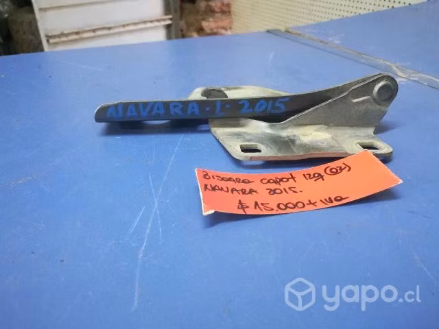 Bisagra capot izquierda Nissan Navara 2008 al 2015