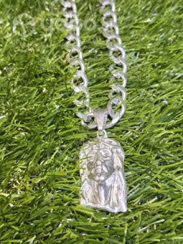 Cadena de plata