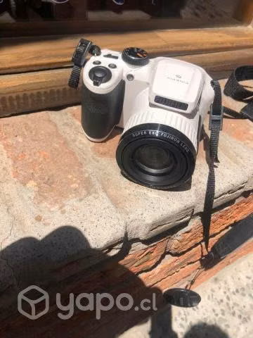 Camara Fujifilm FinePix S4800