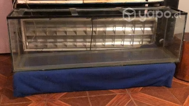 Acuario usado