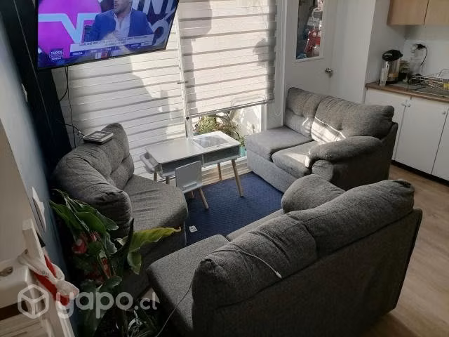 Sofá seccional VALOR CONVERSABLE COMO NUEVO