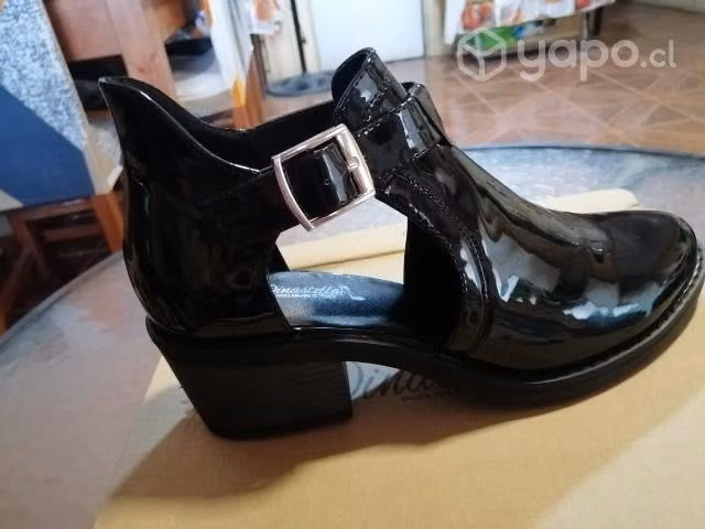 Sandalias