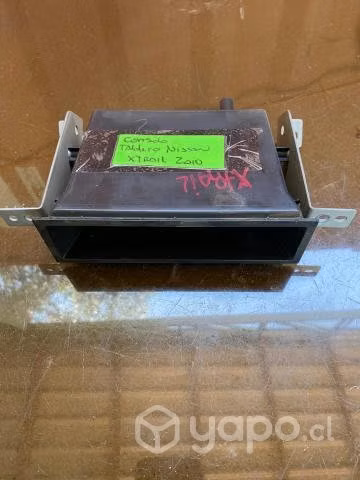 Consola bajo radio tablero Nissan Xtrail 2010