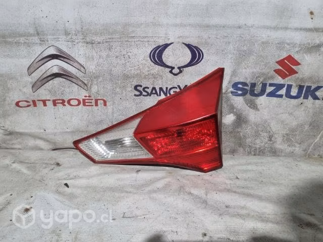 Foco portalon toyota rav4 13-16
