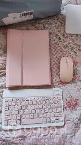 Funda con teclado y mouse para tablet sg A8 - Imagen 2