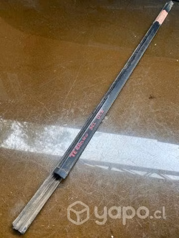 Moldura lame vidrio puerta del derec Terrano 2011