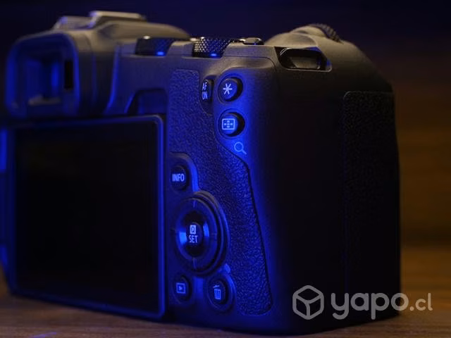 Body Canon RP Fullframe + adaptador para lentes RF