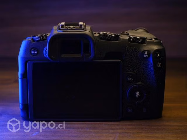 Body Canon RP Fullframe + adaptador para lentes RF