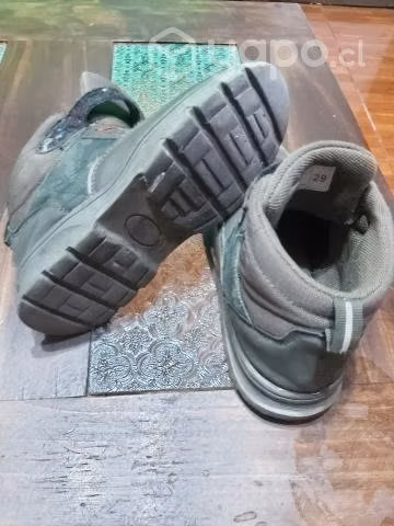 Zapatillas y zapatos Niño