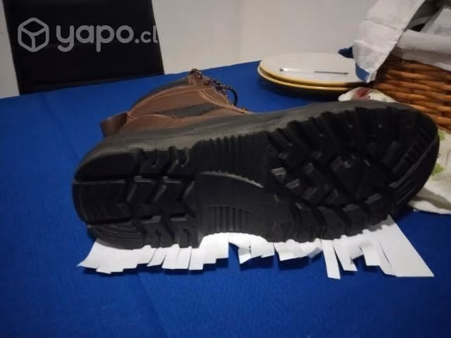 Bota nueva número 44 - Imagen 4