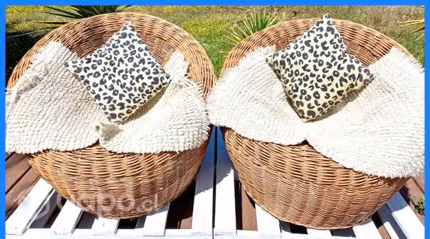 2 Sillones de Mimbre redondos