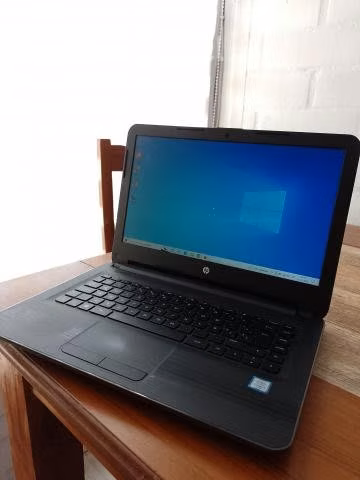 Notebook HP 240 G5 - Imagen 3
