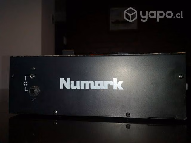 Numark scratch mixer